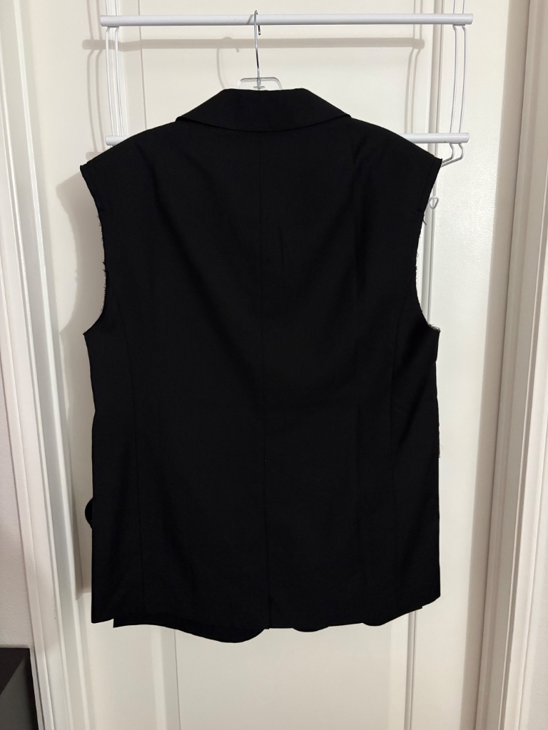 Urlazh Oversized Black Vest Sleeveless Blazer With Gold Buttons Women Medium Nwt — image 3 of 8